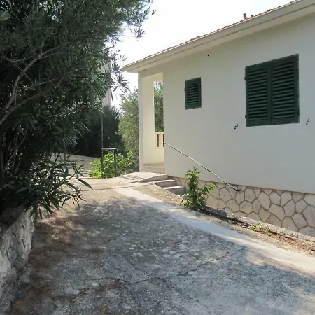 Olive Tree Apartment, Apartamento Postira